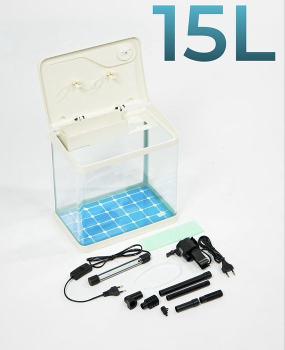 Аквариум с рыбками и черепахой