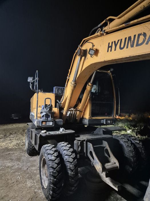 Услуги Эксковатор разработка котлован снос зданий помещений