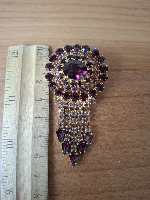 Брошь винтаж. Чехословакия. Очень нарядная. Прекрасные камни