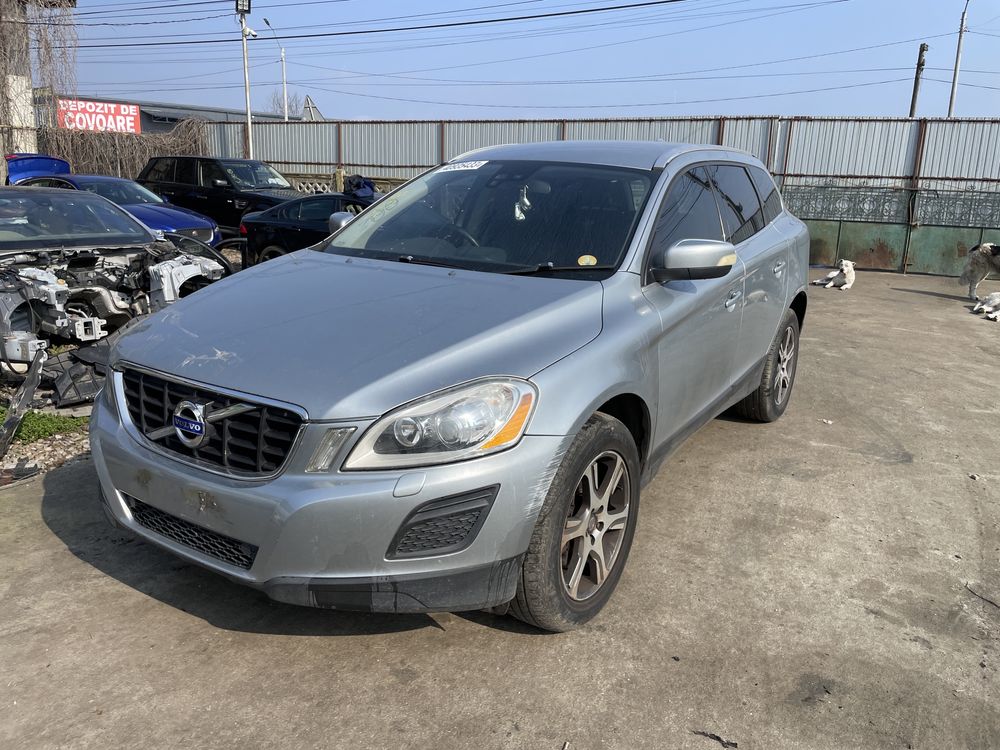 Dezmembrez VOLVO XC60 2.4d D5 AWD