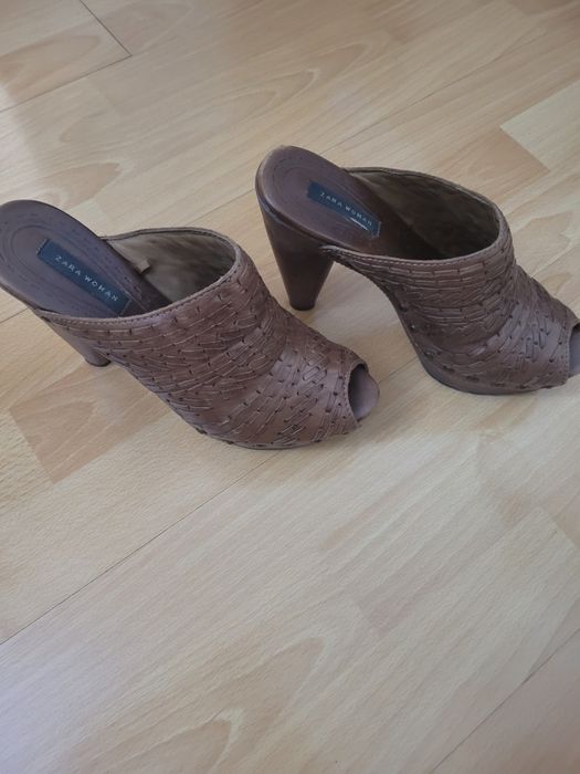 Saboti din piele naturala Zara