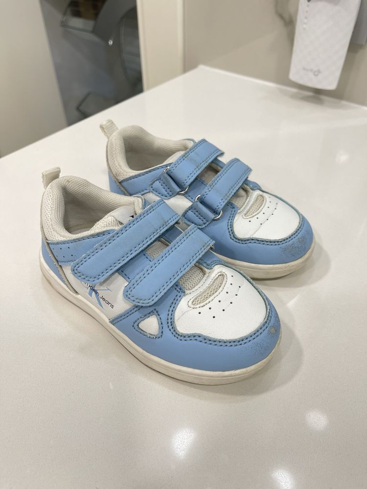 Оригинални Calvin Klein детски обувки 25 ном.