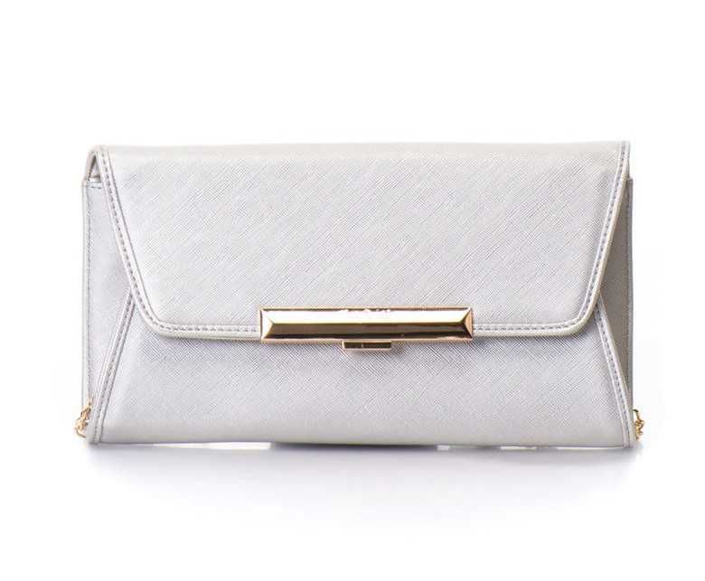 PIERRE CARDIN – Малка чанта с златиста верижка 15x26x4 см нова етикети