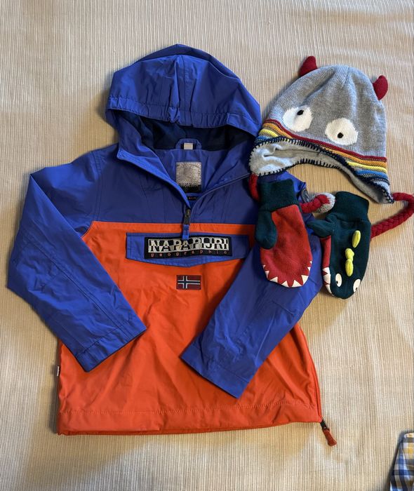 Haine  ( geaca, pantaloni ) baieti 128 cm, 8 ani Napapijri si Okaidi