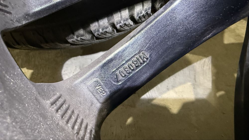 Продавам джанти MAK  + зимни гуми Falken 225/40
