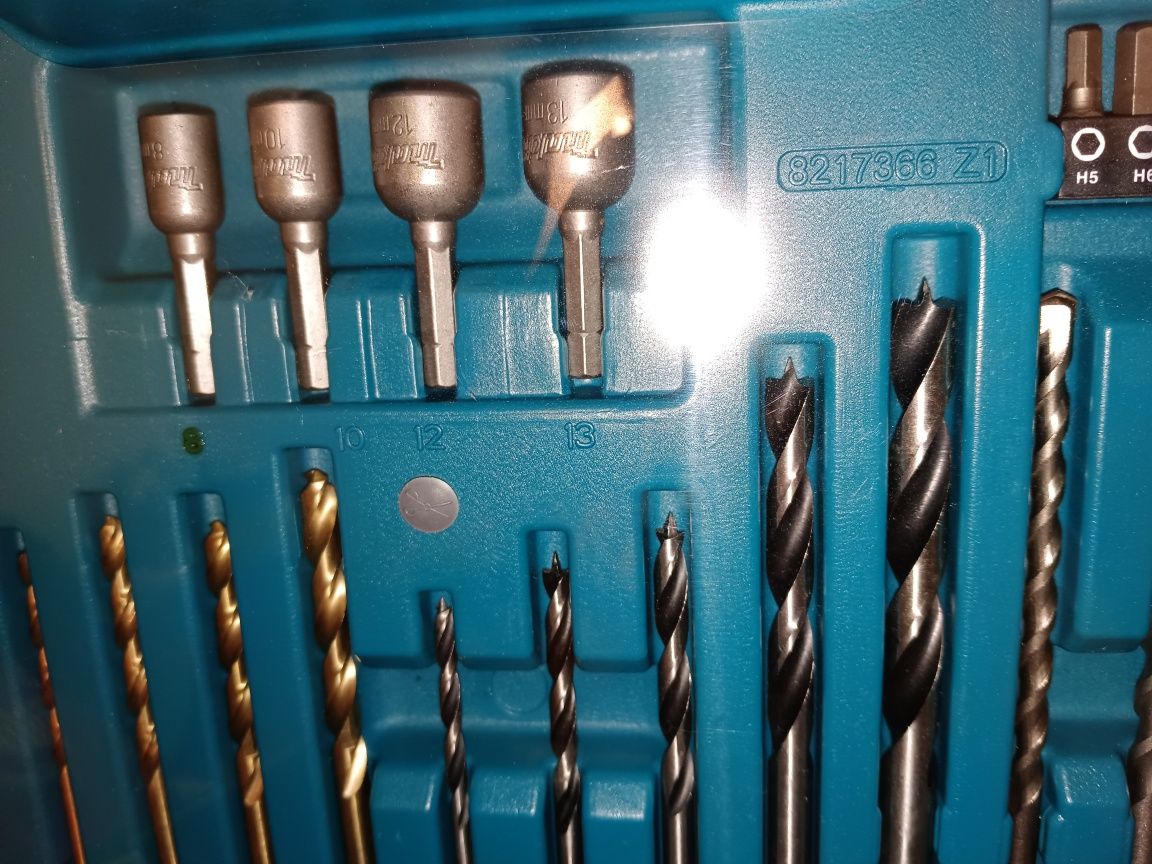 Оригинал Makita для Перфоратора кейс с оснасткой