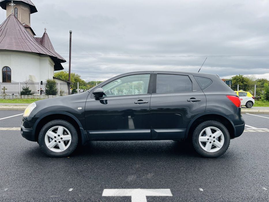 Nissan Qashqai 4x4 2010 2.0 DCI 150 CP