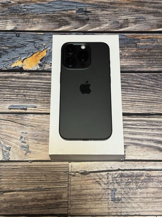 iPhone 15 Pro Titanium Black - 128GB, Baterie 89%