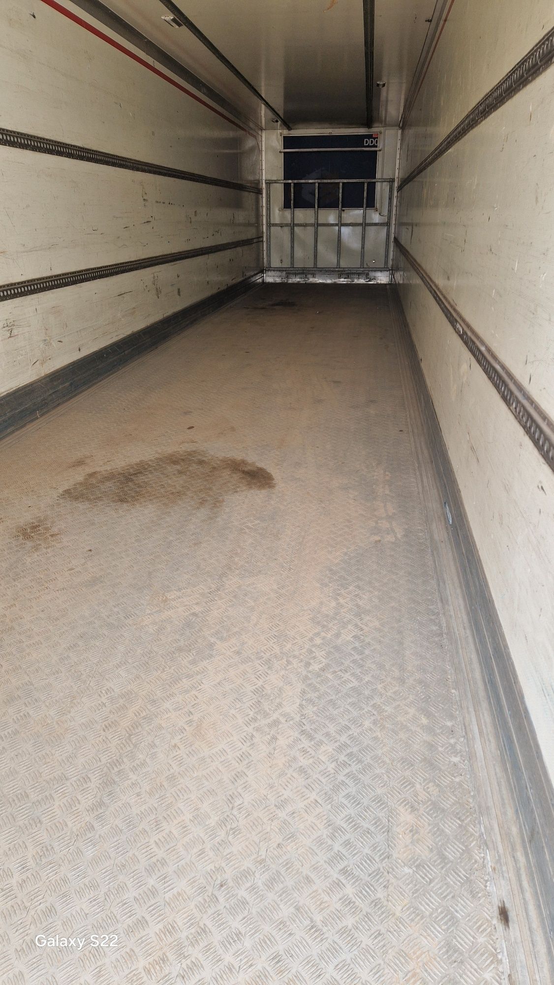 Duba container izotermă doar fără șasiu roți axe