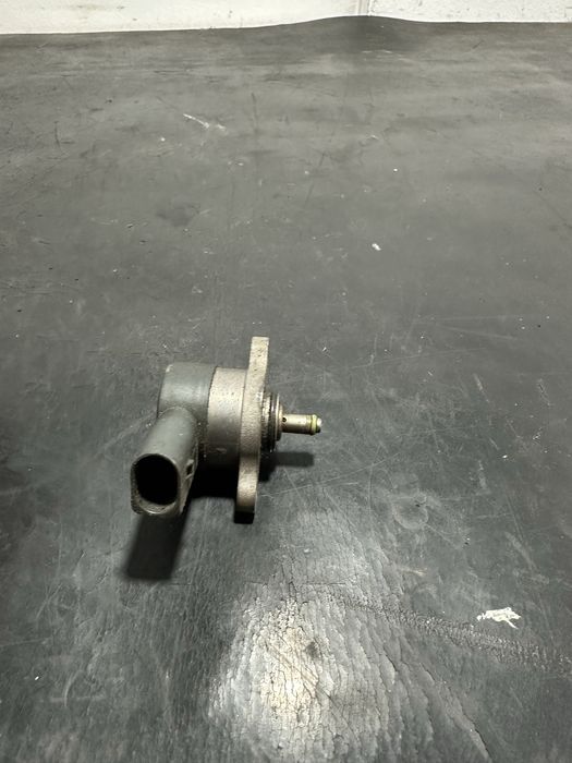 Senzor regulator presiune Mercedes Sprinter 2.2 2.7 / 316 311/313  cdi