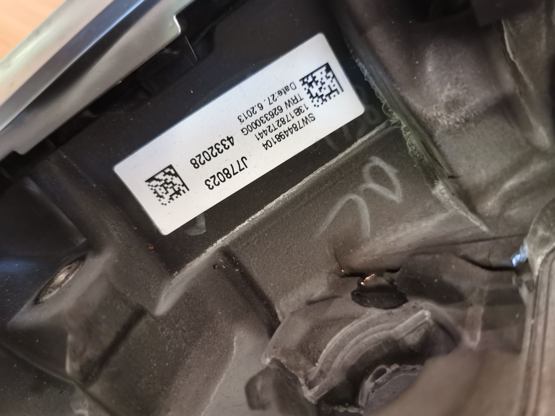М волан с пера за BMW f30 f31 f20