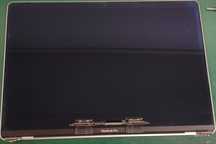 Display MacBook Pro A1990