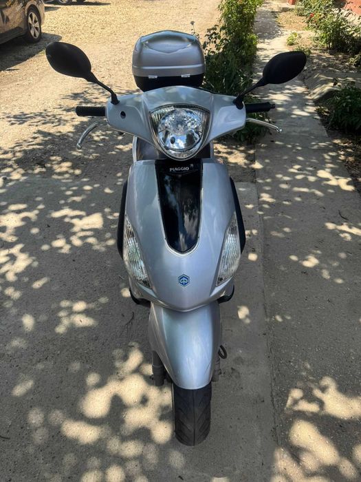 Se vinde Piaggio Fly 100