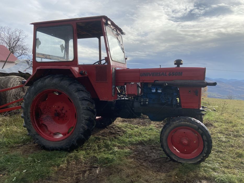 Tractor u 650 cu plug si disc