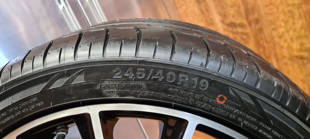 СРОЧНО! очень дёшево. Продам раноширокие  колёса от мерседеса НОВЫЕ!