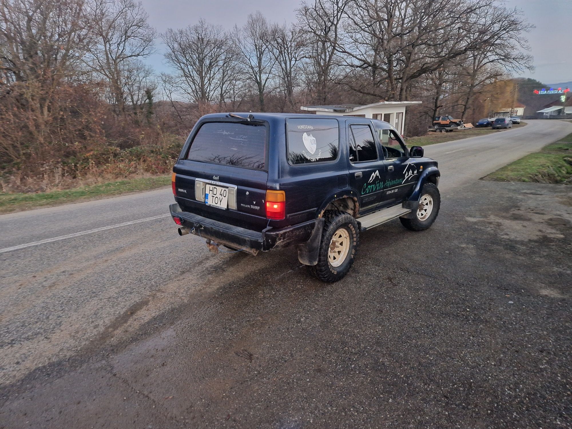 Toyota hilux surf