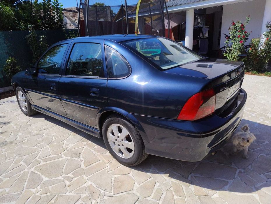 Vând sau schimb cu moto Opel Vectra B 2001, 1.8 16v 125 CP