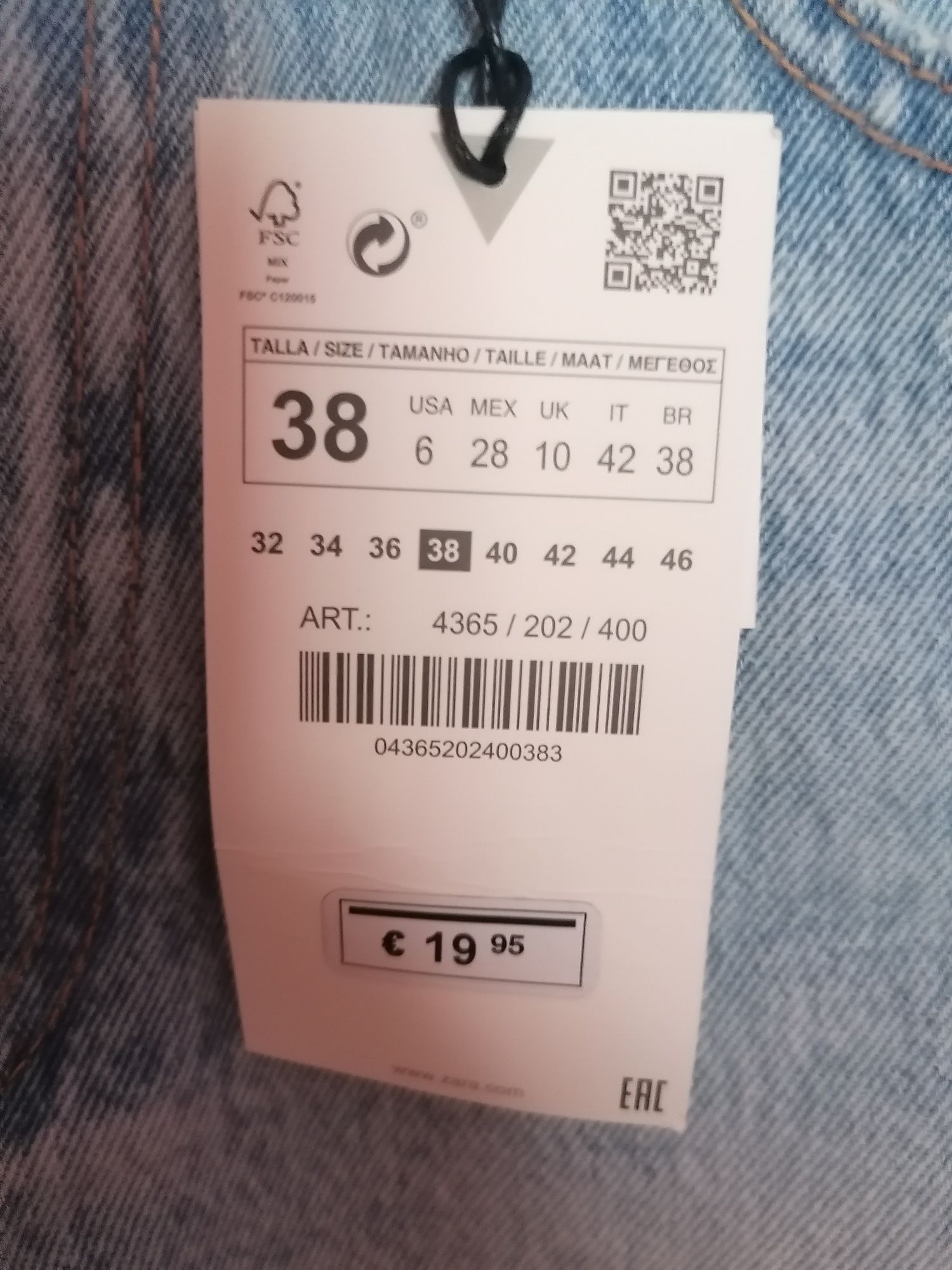 Vand jeans scurti dama