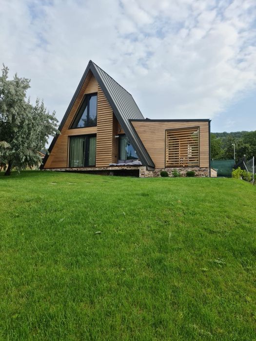 Realizăm Cabane de locuit permanent