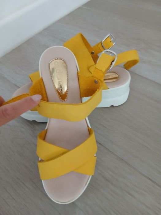 Incaltaminte  nr 36 piele naturală   150 împreună  sau separat