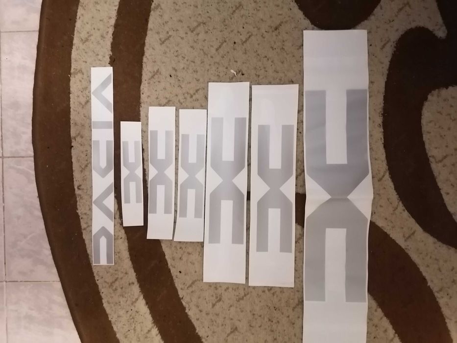 Vand stikere Dacia, Aprilia - Monster