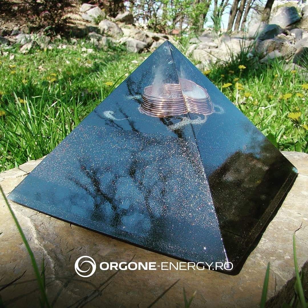 Piramida ORGONE Shungite (EMF Protection)