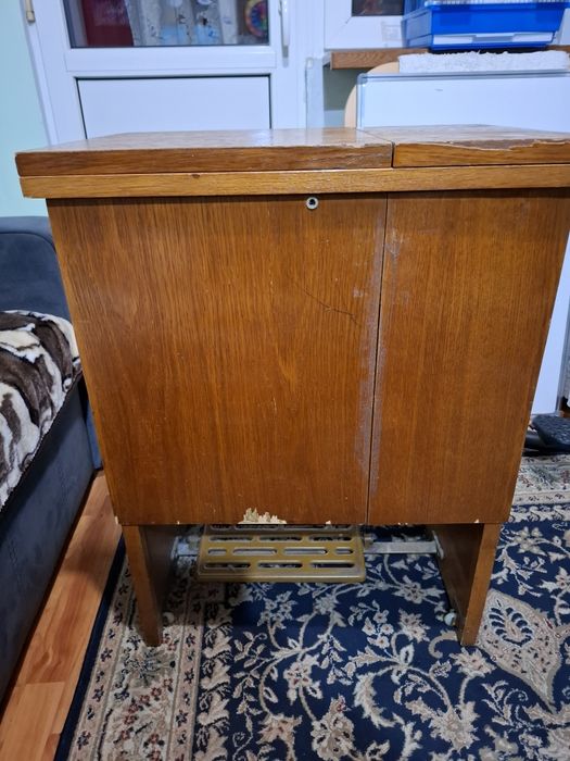 Masina de cusut Veronica an 1980