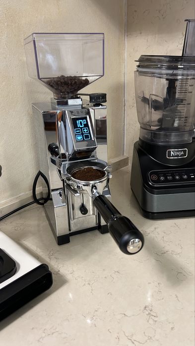 Eureka Mignon Libra 16CR - еспресо  кафемелачка с плоски дискове