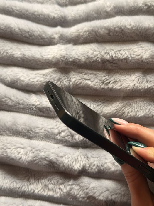 Като НОВ! iPhone 15 pro 128 gb dark blue