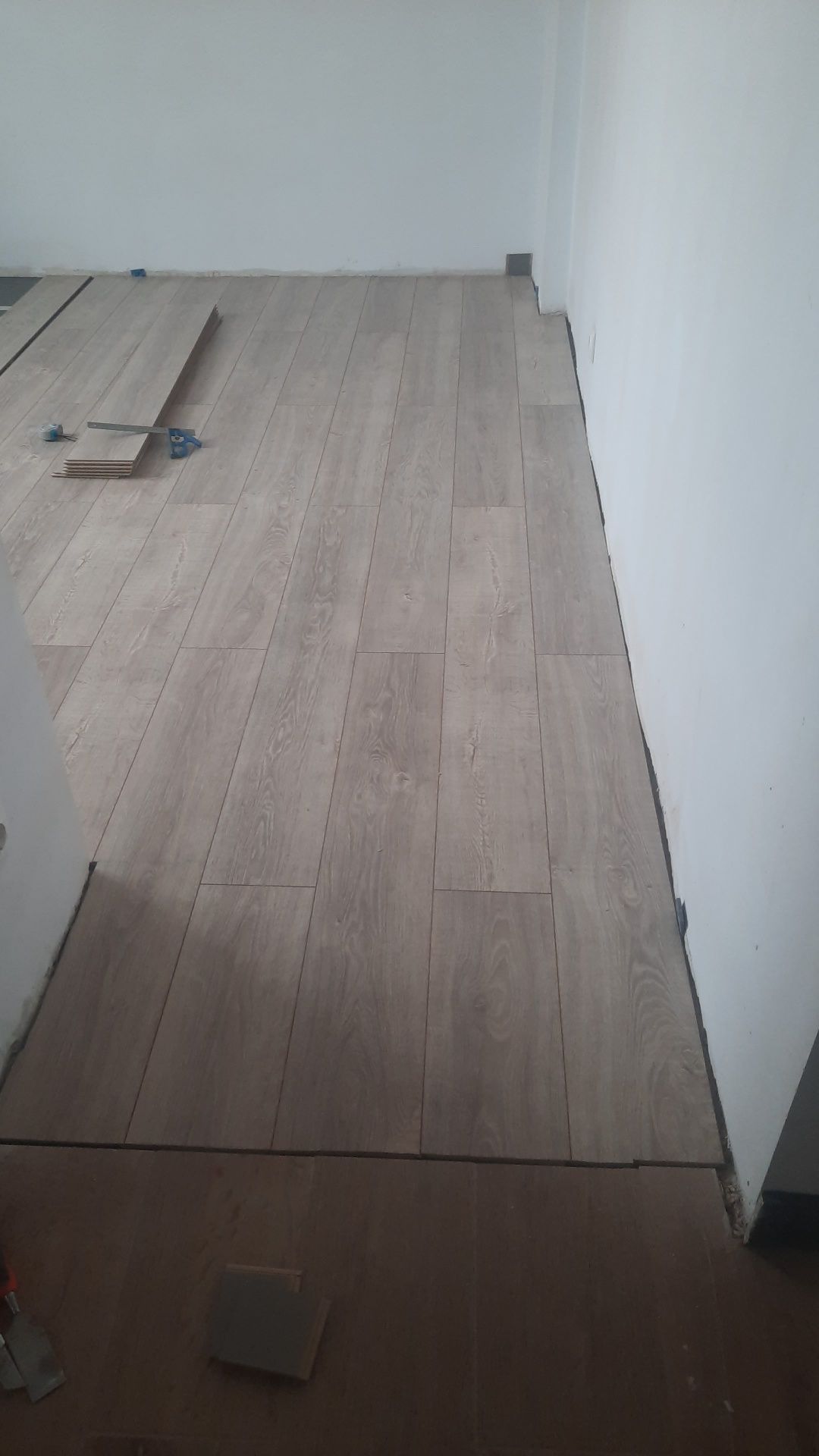 Montaj parchet Laminat