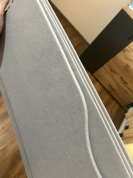 Продавам електрическа щора за панорамен таван за Peugeot 407 комби.