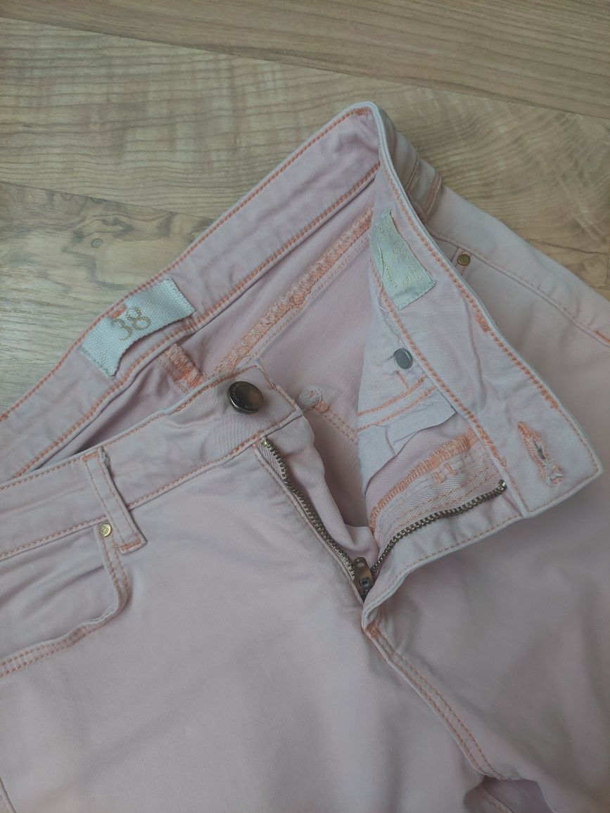 Нови дънки Zara , розови , еластични