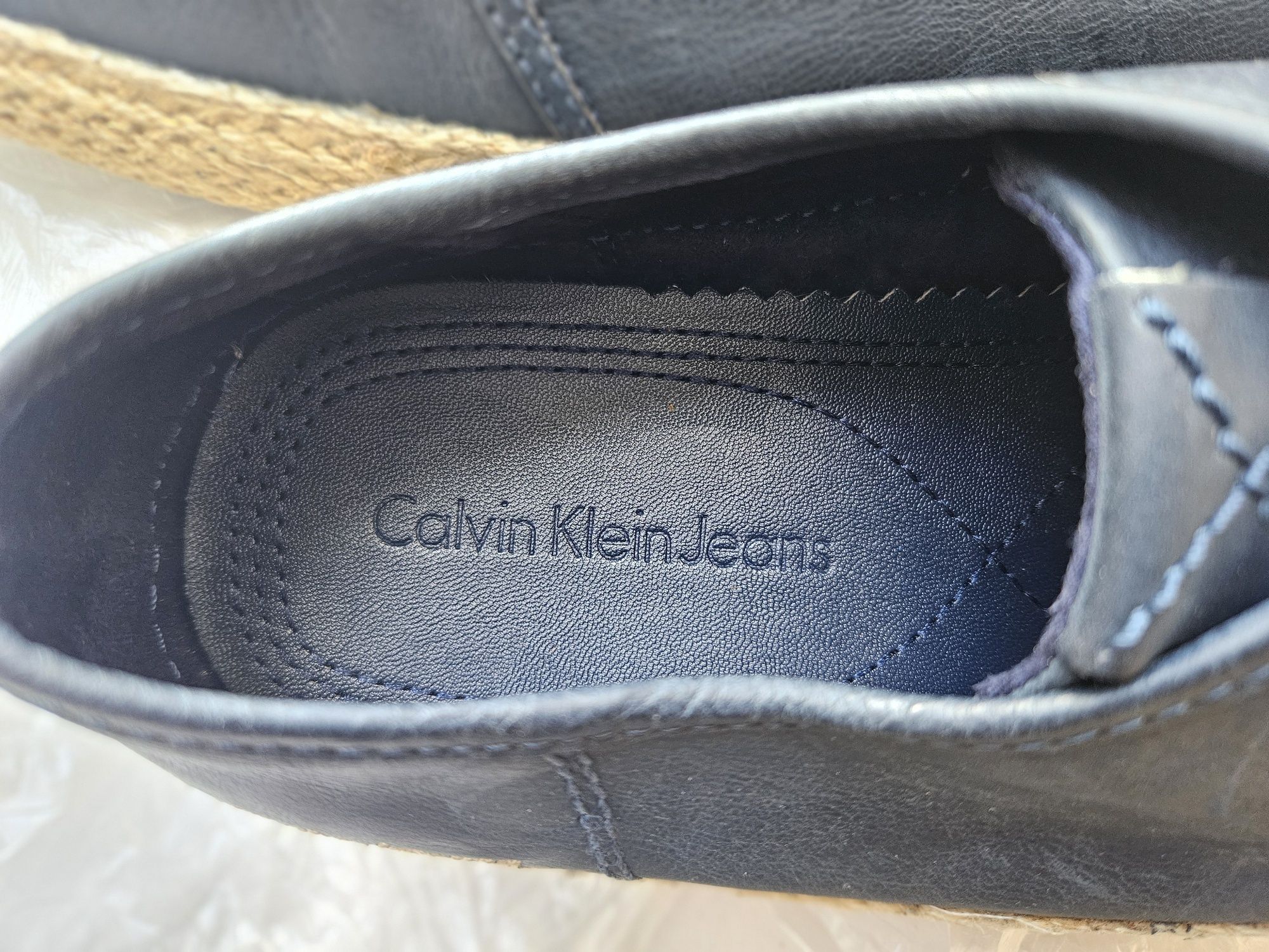 Calvin Klein обувки 44