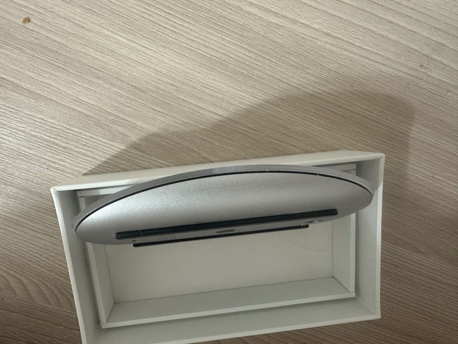Мышь Apple Magic Mouse