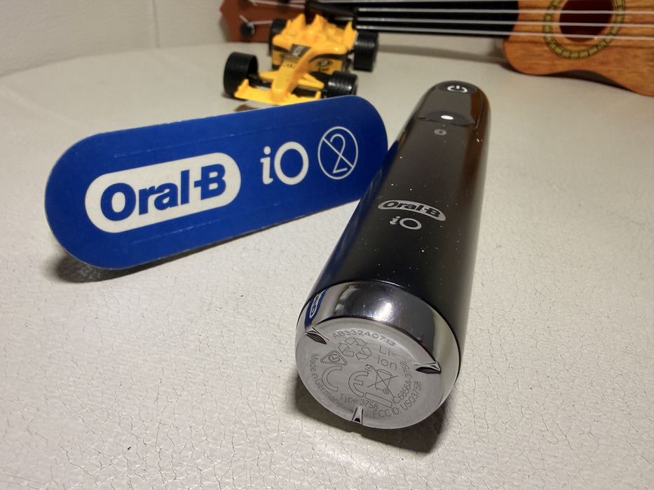 Oral B io10 Black