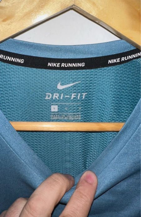 12 Tricou Nike Running