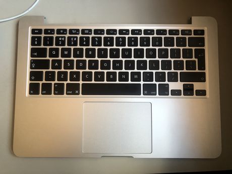 Топкейс с клавиатура и тракпад за Macbook pro A1502 2015