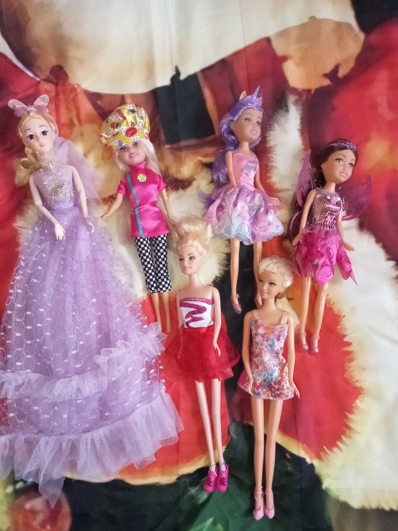 Lot păpuși Barbie