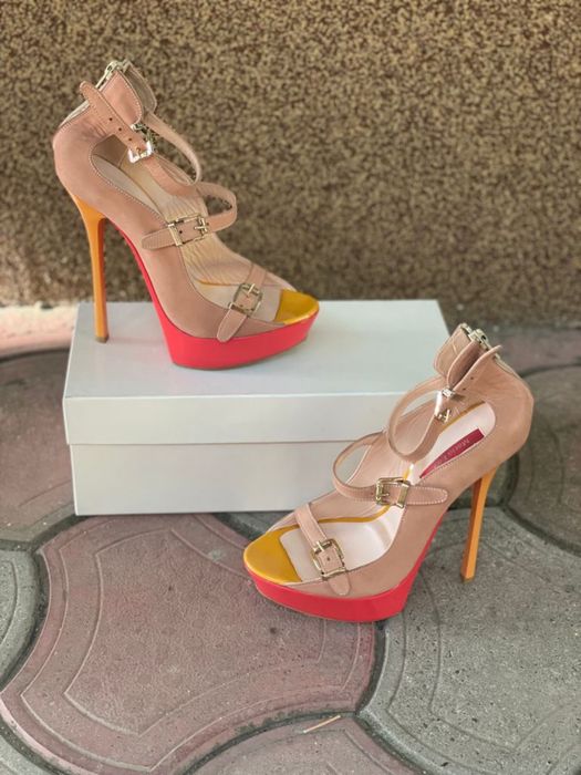 Sandale piele marime 36