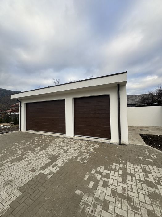 Usa garaj L3000 x H3000 gri cu geamuri -NOU!