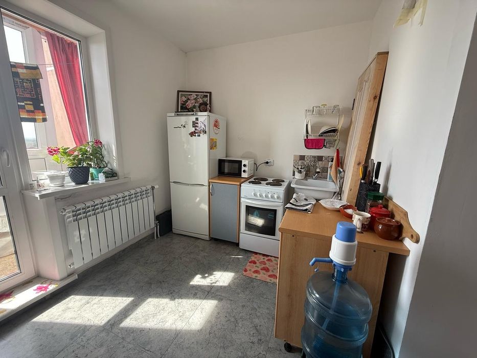 Продается двухкомнатная квартира. Жас Оркен.