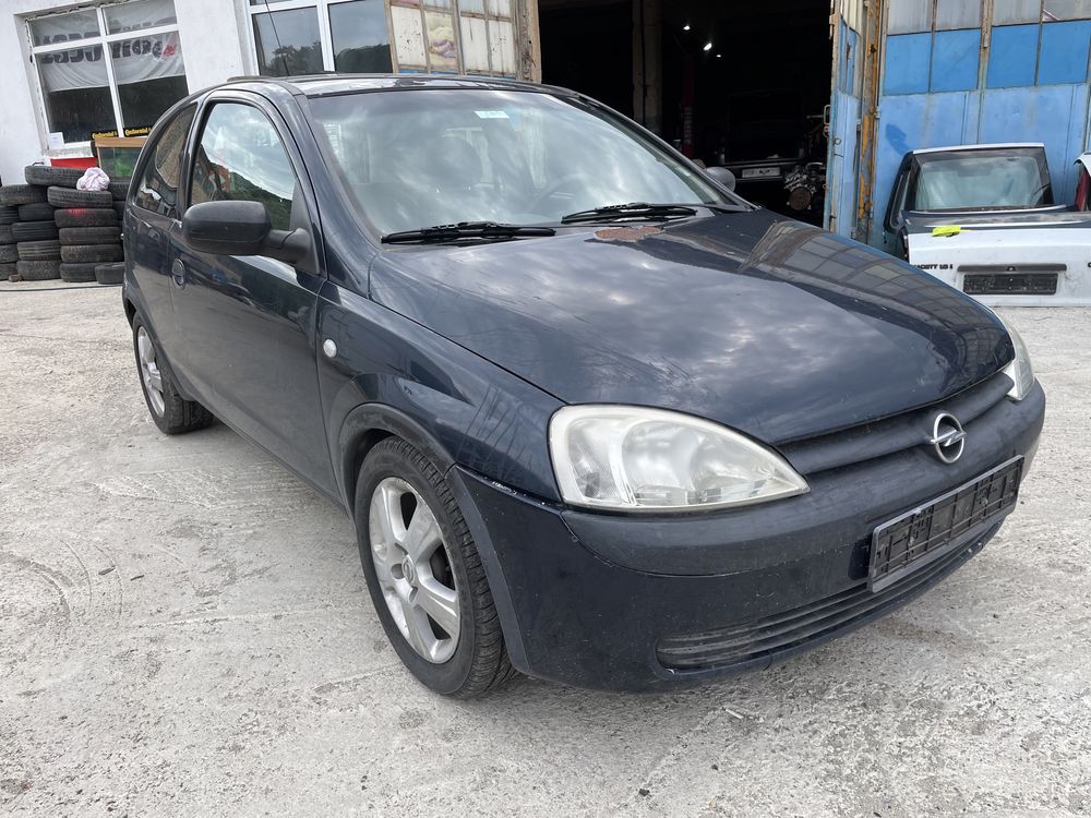 Opel Corsa C 1.0 12v 58hp 2002г На Части