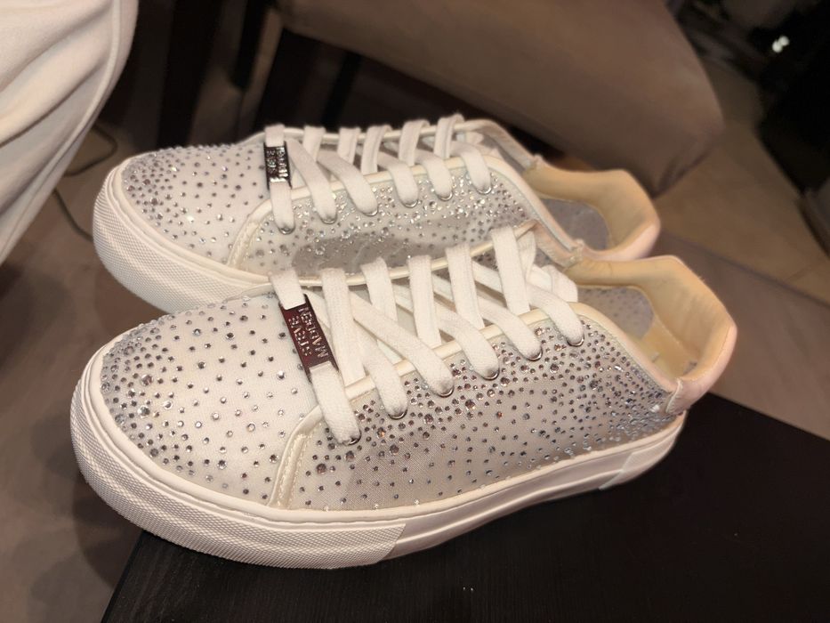 Обувки с камъни / оригинални