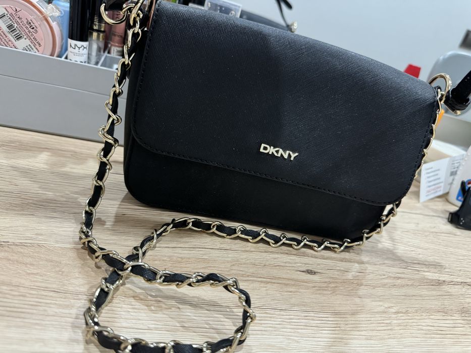 Нова чанта Dkny естествена кожа