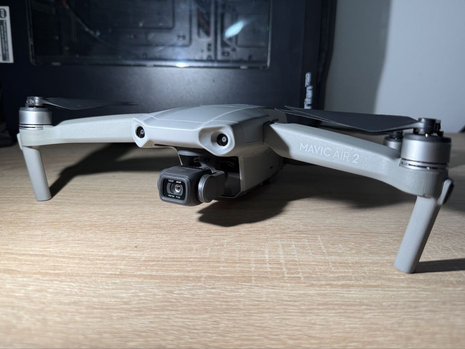 Drona DJI AIR 2 fly more combo