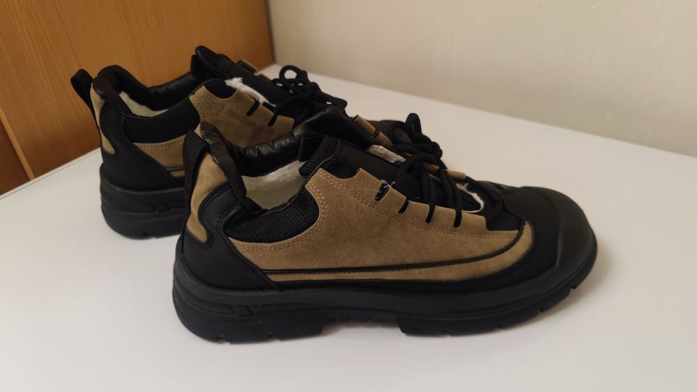 Новые зимние ботинки