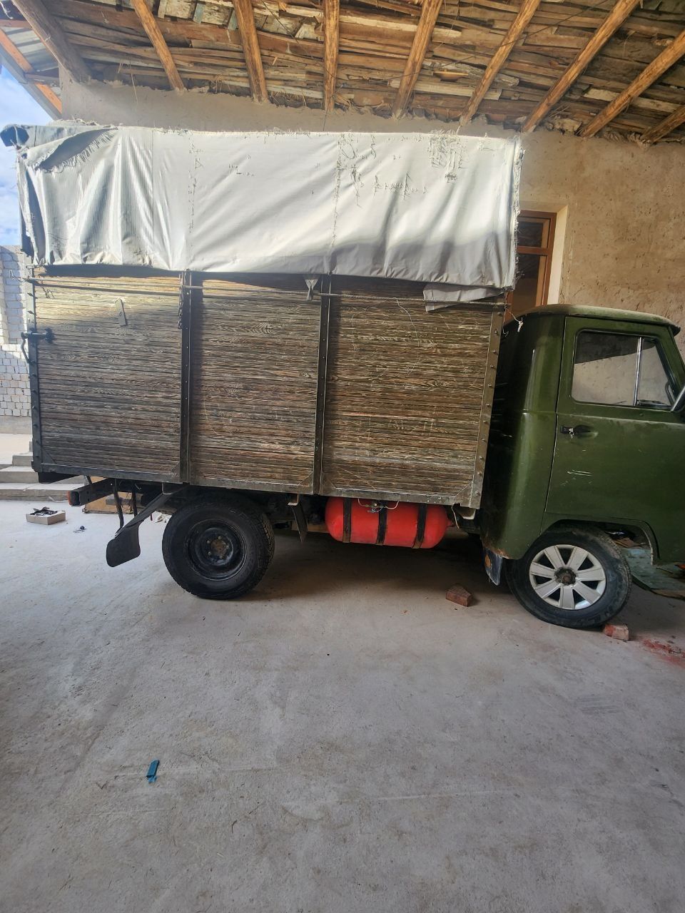 Uvaz1983kelishamiz