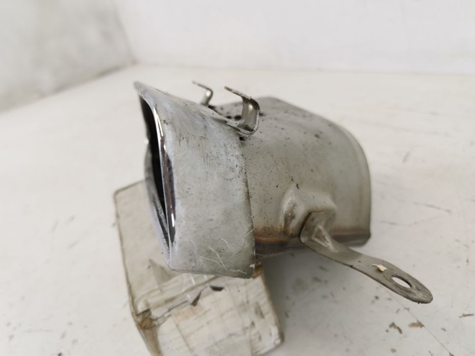 Ауди А6 / Audi A6 Ляв изпускателен връх в добро състояние, оригинален