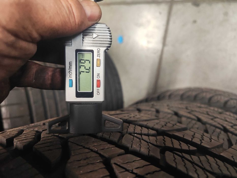 4бр.зимни гуми 225/55/17C Goodyear