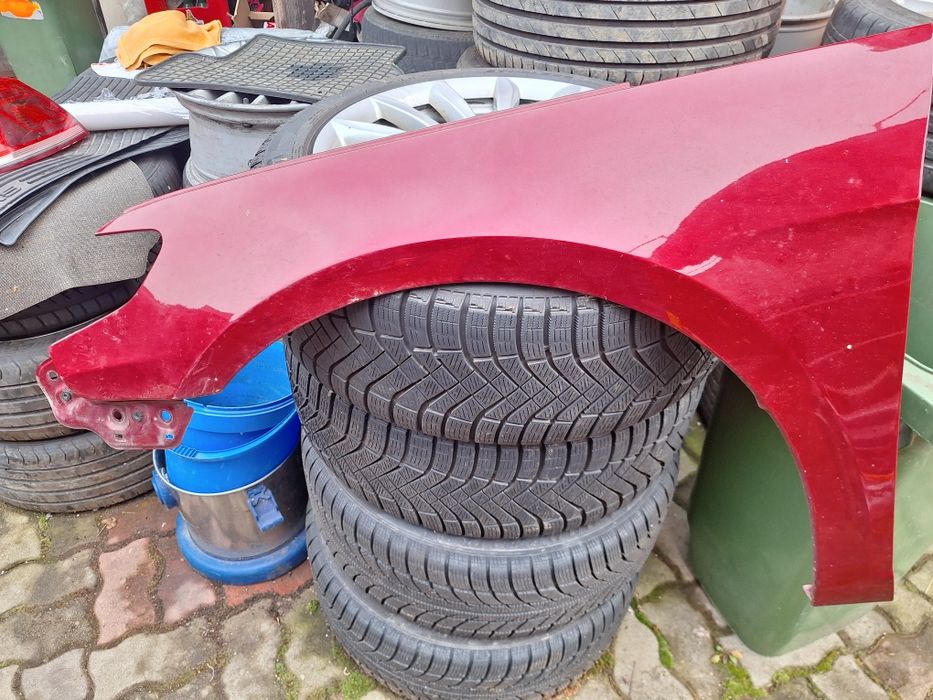 Aripa stanga VW Passat CC facelift cod culoare LB3Z